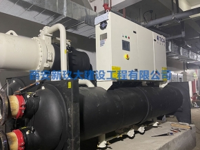 地?zé)崽菁?jí)利用熱泵